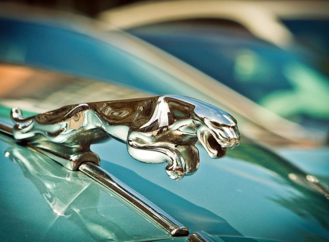 Jaguar Land Rover míří na Slovensko