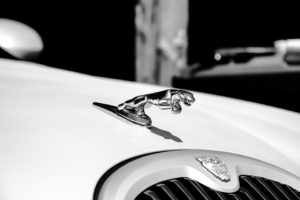 Jaguar XJ se spalovacím motorem končí