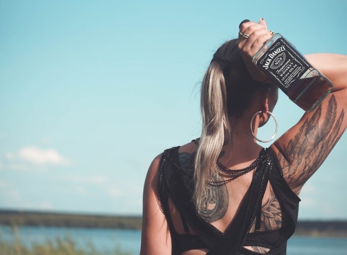 Léčba alkoholismu začíná u postiženého. Hlavně on musí chtít