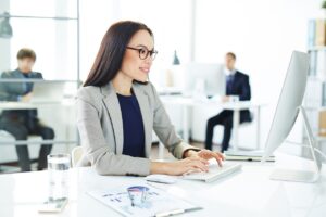 Outsourcing služeb: Kdy a proč se vyplatí