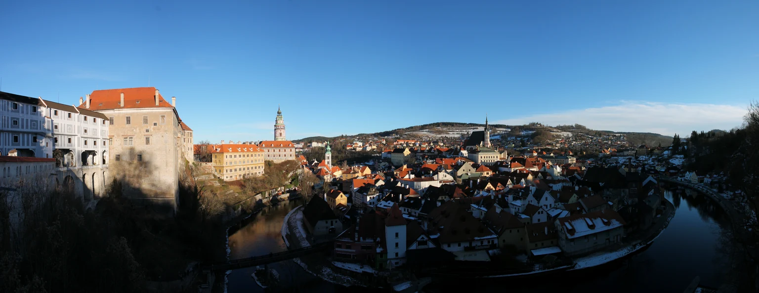 Český Krumlov v roce 2017, město spojené s natáčením filmu Anděl Páně 2. Pozdější fotografie, nikoli filmový záběr.